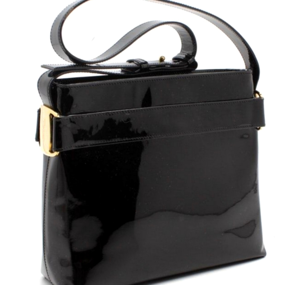 💗Ferragamo Black Patent Leather Purse💗